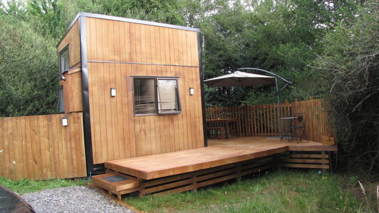 Tiny House In The Bush - A Minute From Town Centre Ruapehu Unique Stays Raetihi Exterior photo